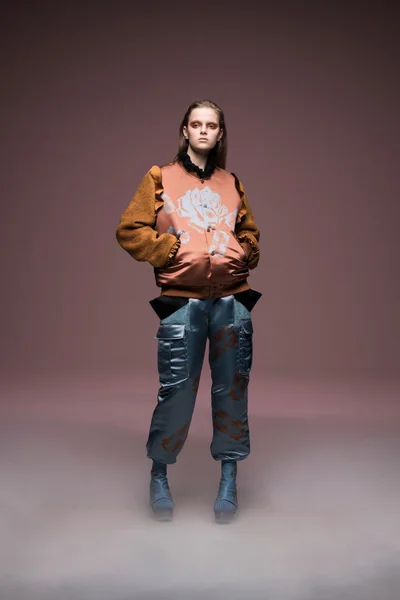 Look 25